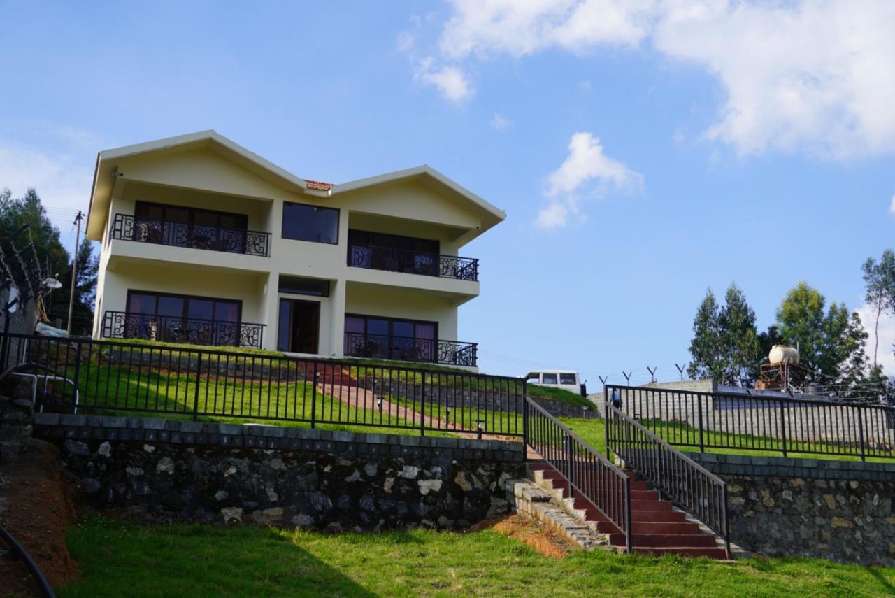 Hotel Acorn House Udagamandalam Exterior foto